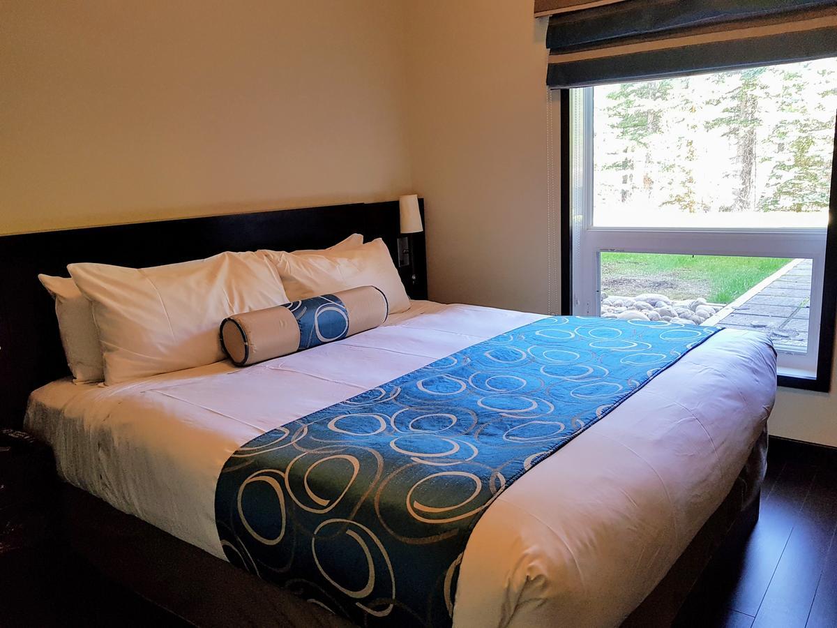 Paradise Resort Club And Spa Canmore Exterior foto